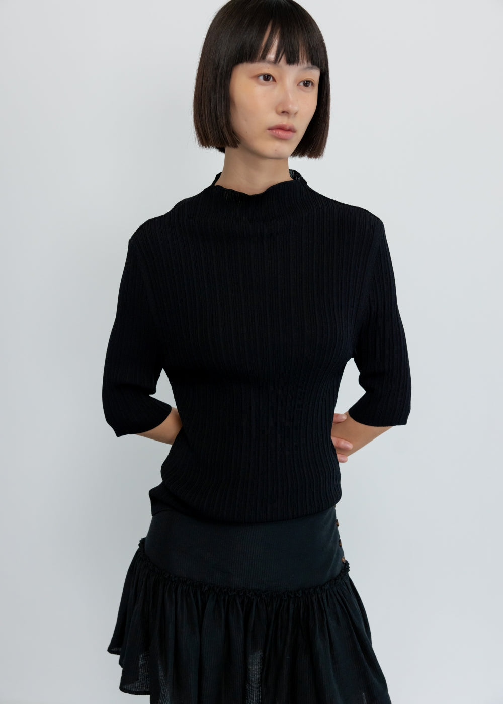upload_20250124_APA3TP010BKFF_13_완_SLIM PLEATS TOP_BLACK_7.jpg