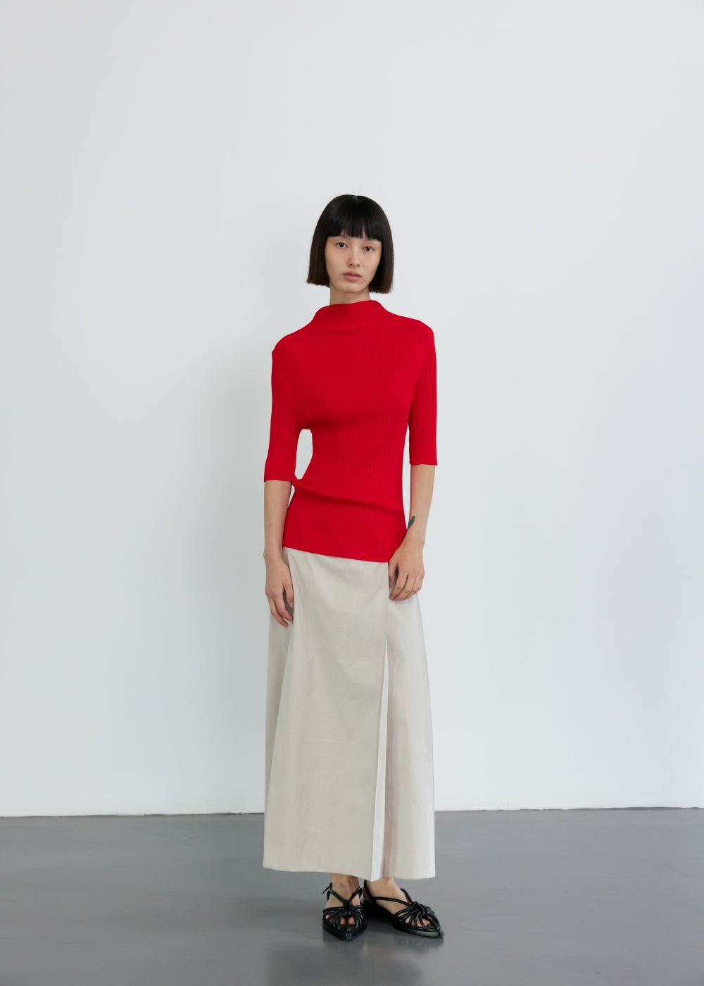 upload_20250124_APA3TP010RDFF_14_완_SLIM PLEATS TOP_RED_9.jpg