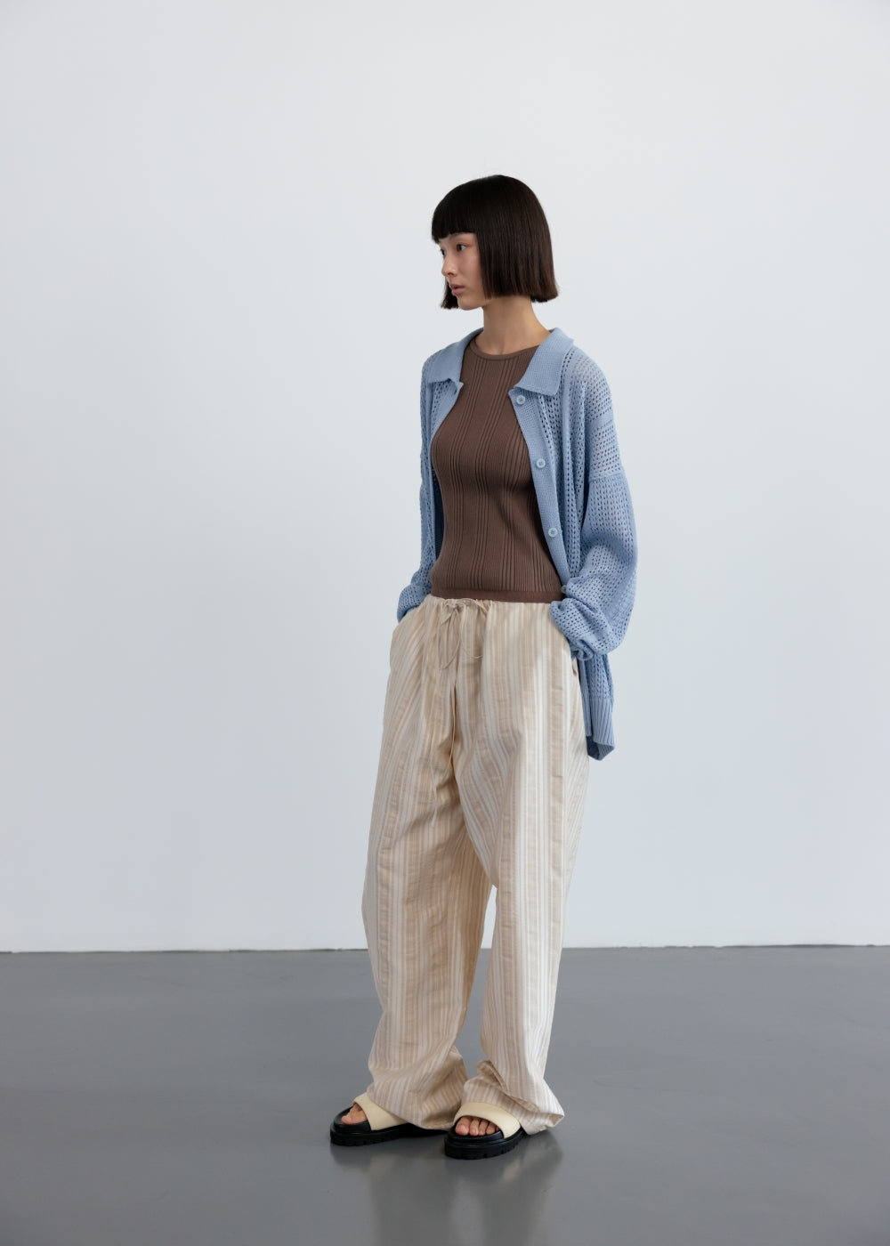 upload_20250124_APB1CD030LBFF_13_완_CROCHET OVER-FIT CARDIGAN_LIGHT BLUE_7.jpg