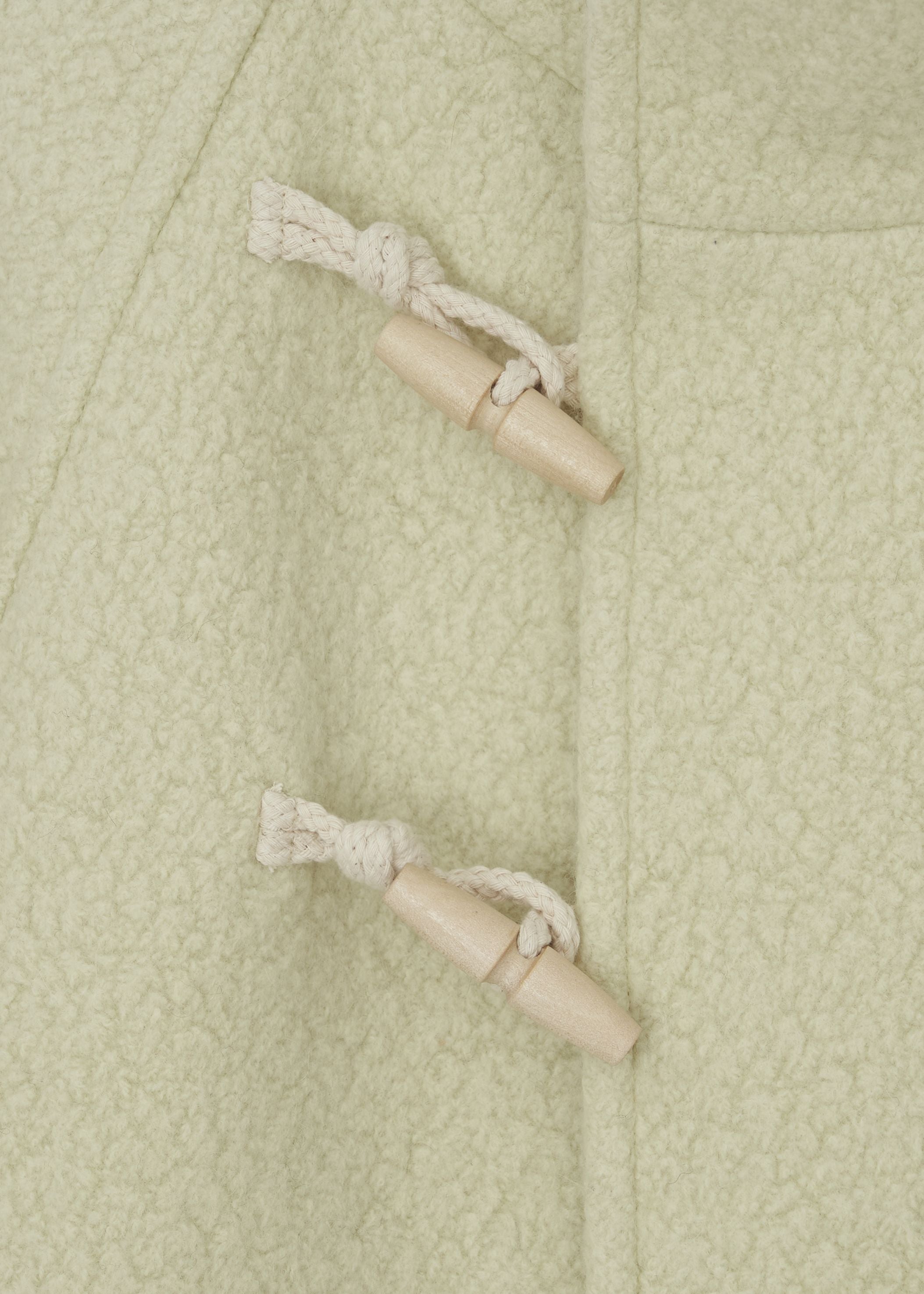 HIGH-NECK TOGGLE COAT