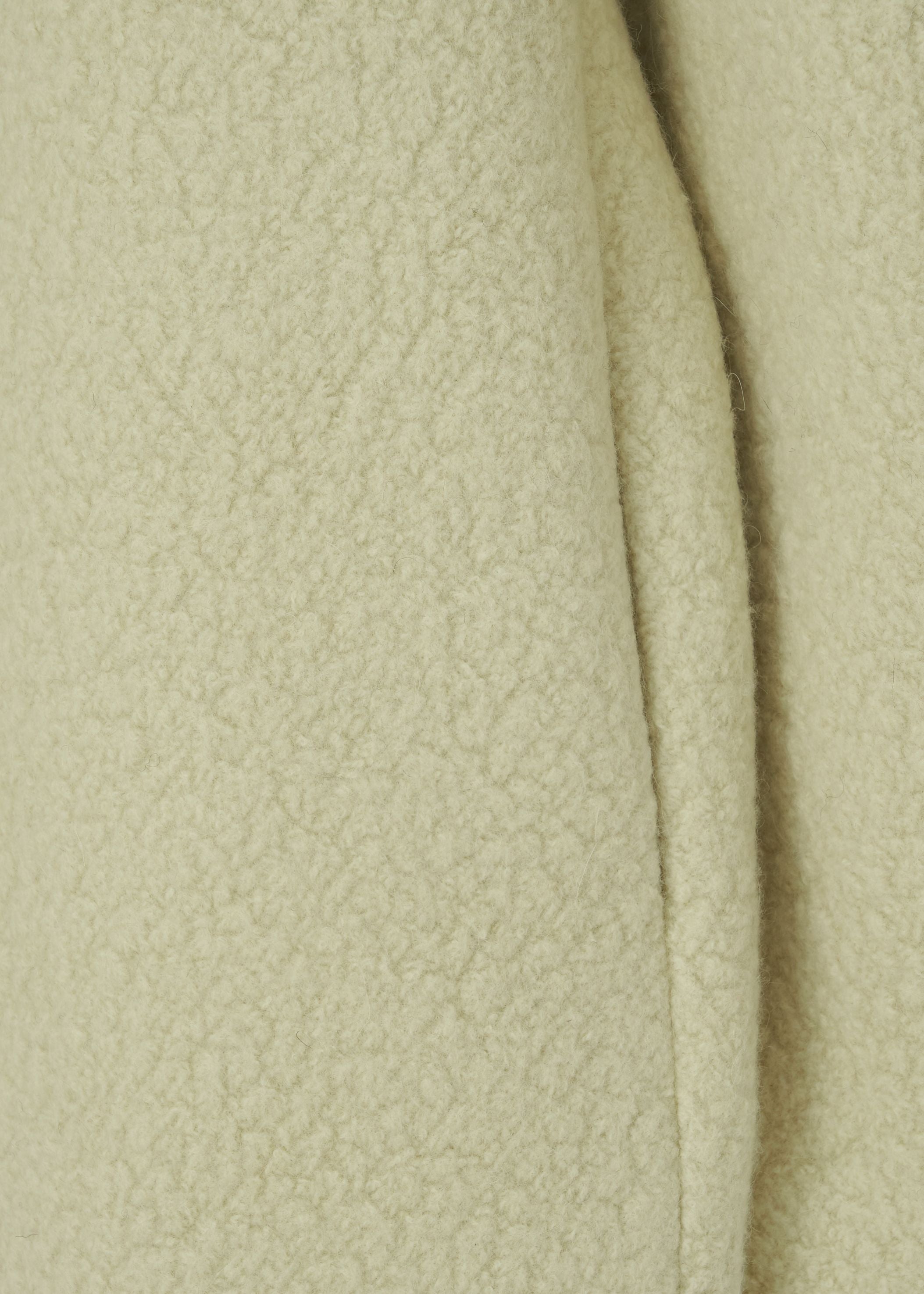 HIGH-NECK TOGGLE COAT